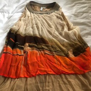 Beautiful printed sleeveless blouse with beads